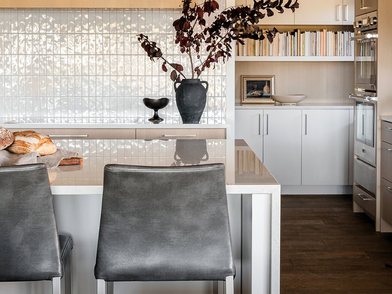 Local flooring retailer in Holland